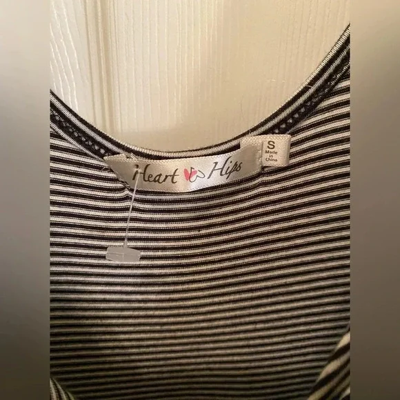 Black and white striped dress NWOT - Picture 5 of 5